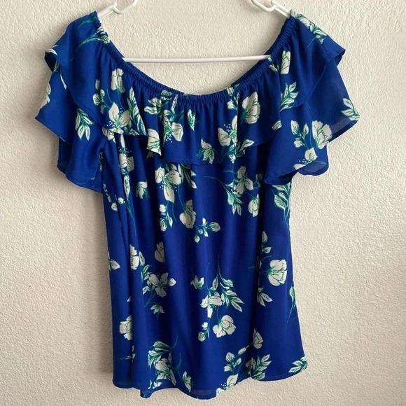 🆕Cherish Off the Shoulder Floral Top M🆕 - Picture 4 of 9